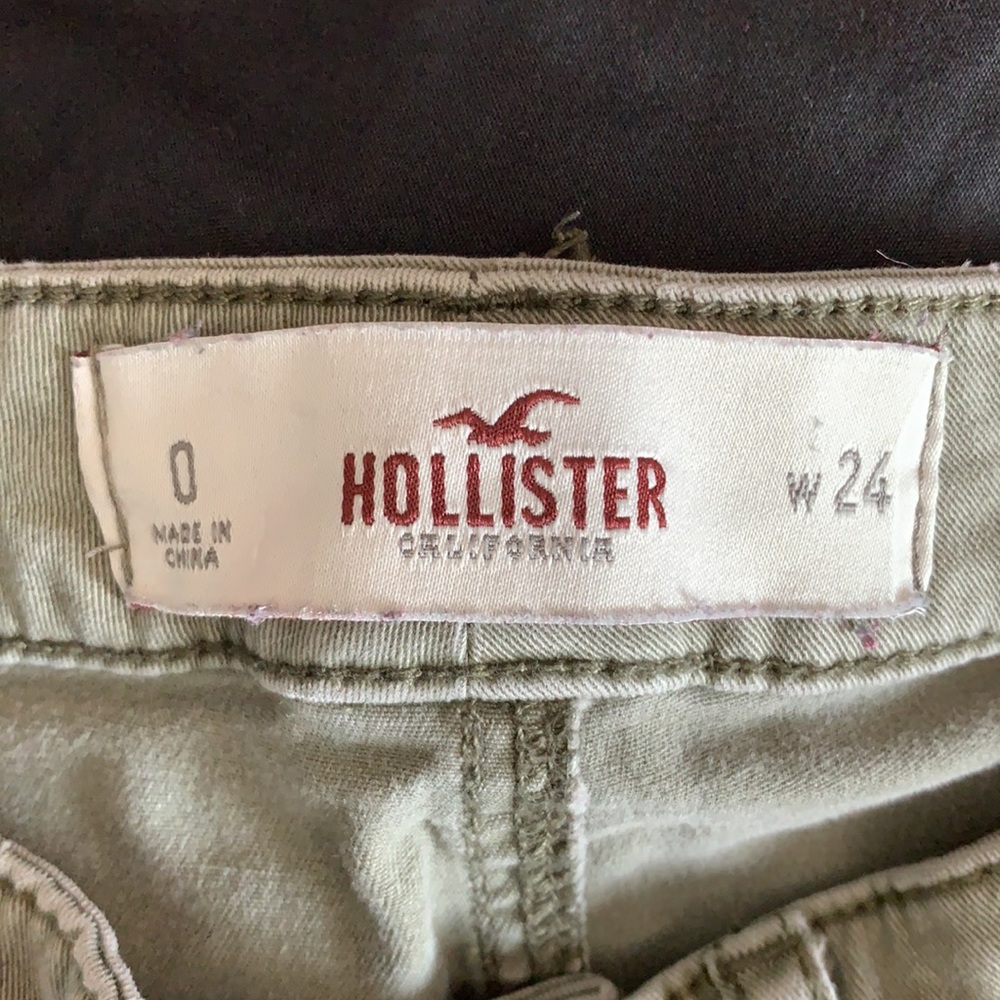Green Hollister pants - Picture 3 of 3